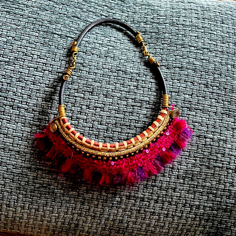 Leather and strong necklace